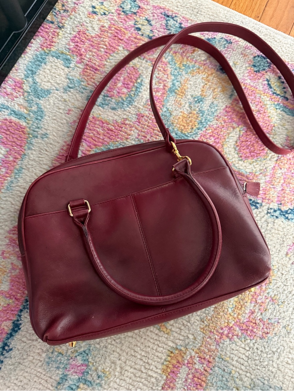 Etienne Aigner Burgundy Leather Shoulder Bag with Gold Accents - Picture 3 of 5